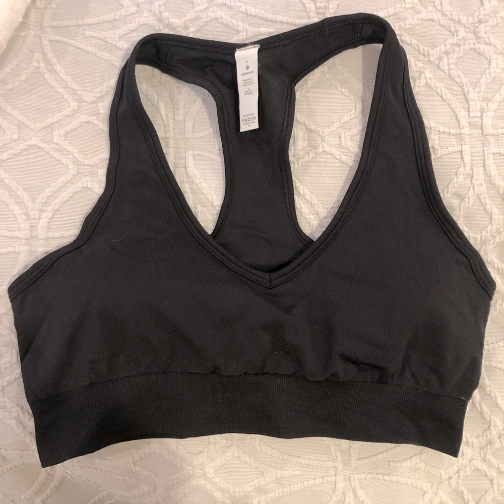 Lululemon sports bra